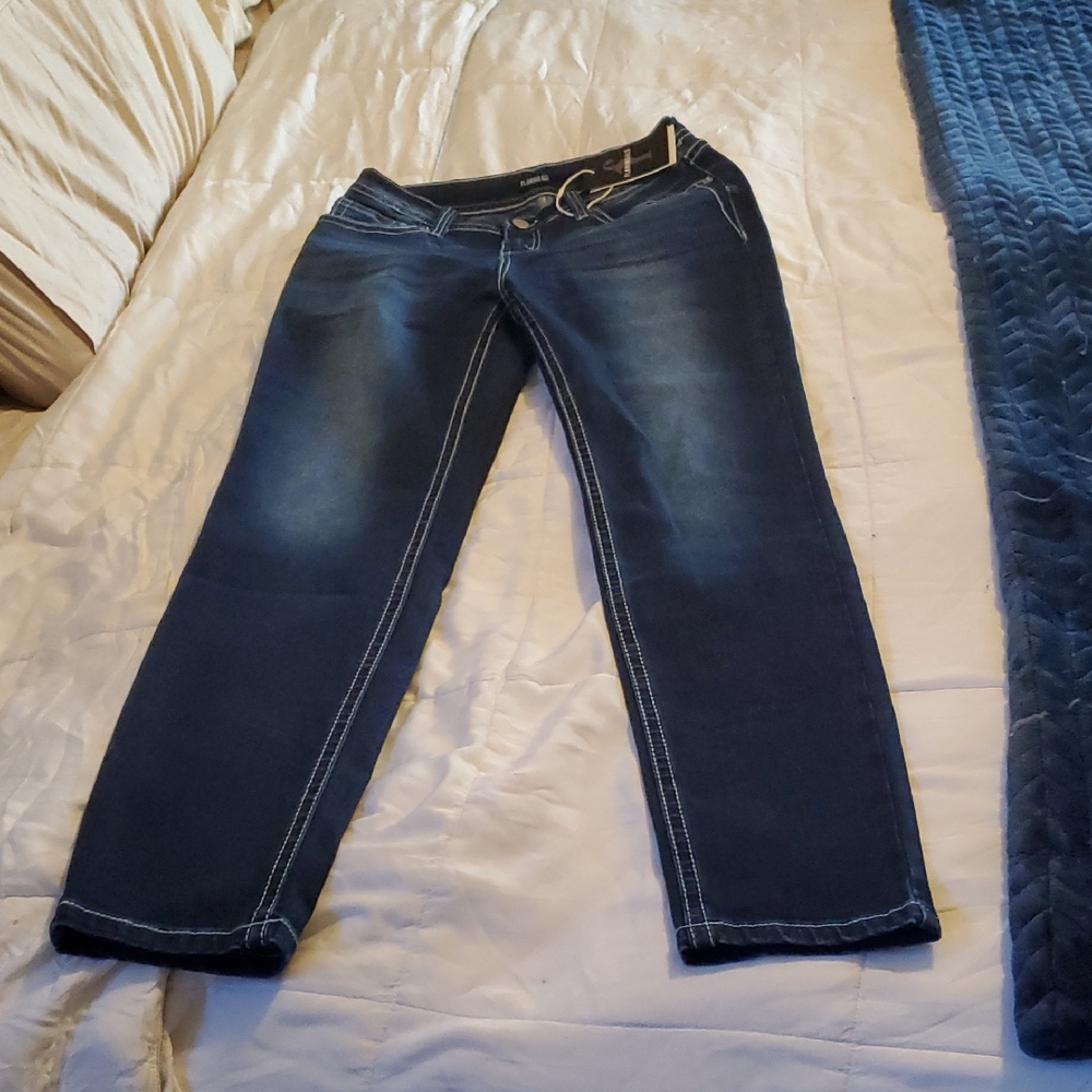 Classic Dark Wash Women's Straight Jeans - Blue